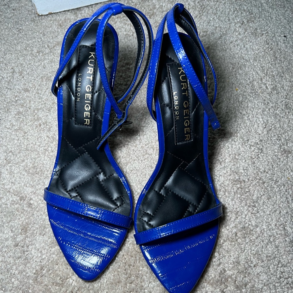 KURT GEIGER LONDON Shoreditch Sandal in Blue